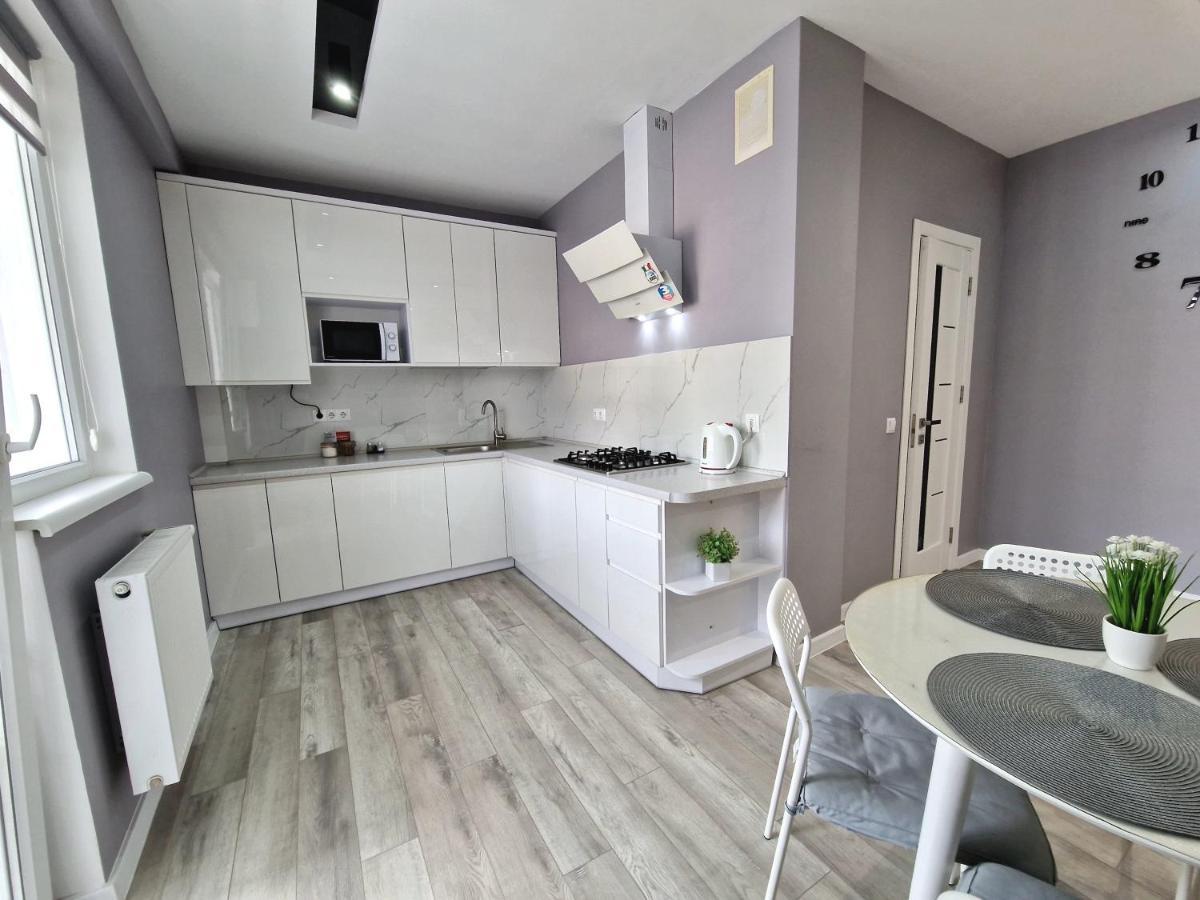 Premium Apartment On Belvedere Ivano-Frankivsk Exterior photo